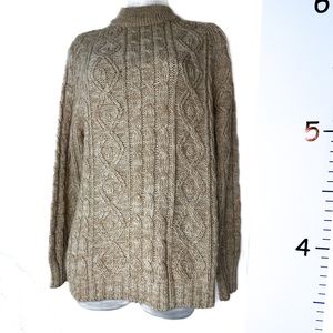 Brian MacNeil Sportswear Beige Chunky Crew Neck Sweater Medium